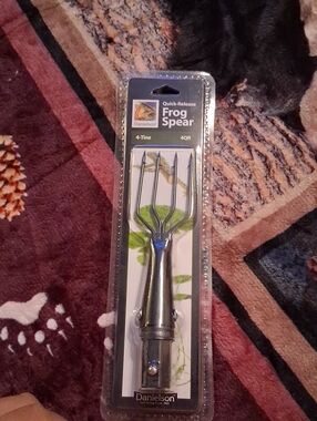 Quick-Release Frog Spear in Silver - 4-Tine